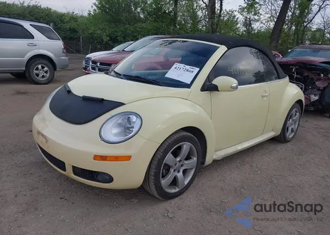 2006 Volkswagen New Beetle 2.5 from USA, damaged, VIN 3VWSF31Y56M321421
